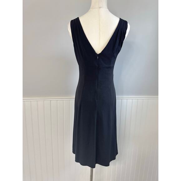 White House | Black Market Drape V Neck Dress With Ruching and Buttons Size 2 - Picture 3 of 5